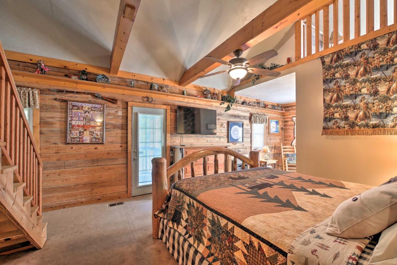 Tenn River Cabin With Hot Tub - 10 Mi To Chattanooga Exterior photo